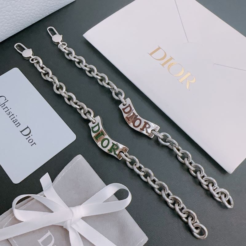 chr1st1an D10r bracelets